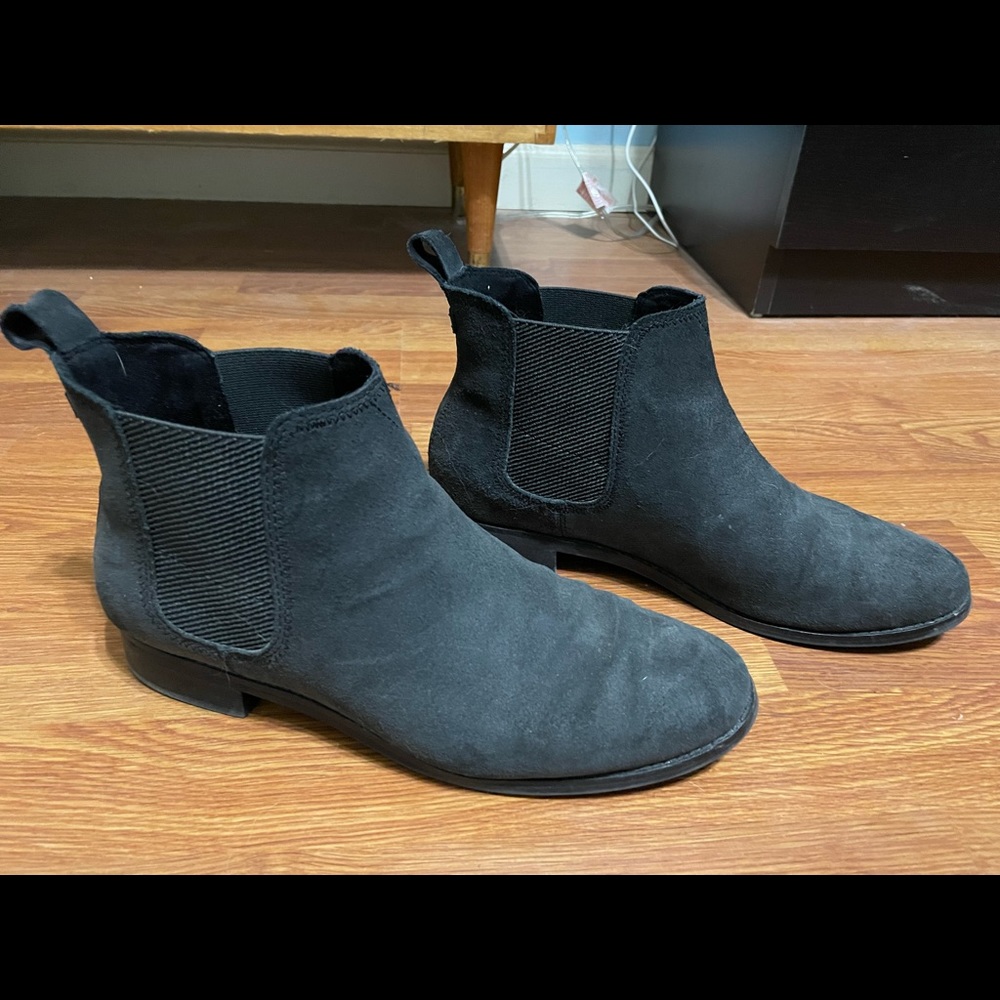 Tom’s suede ankle boots